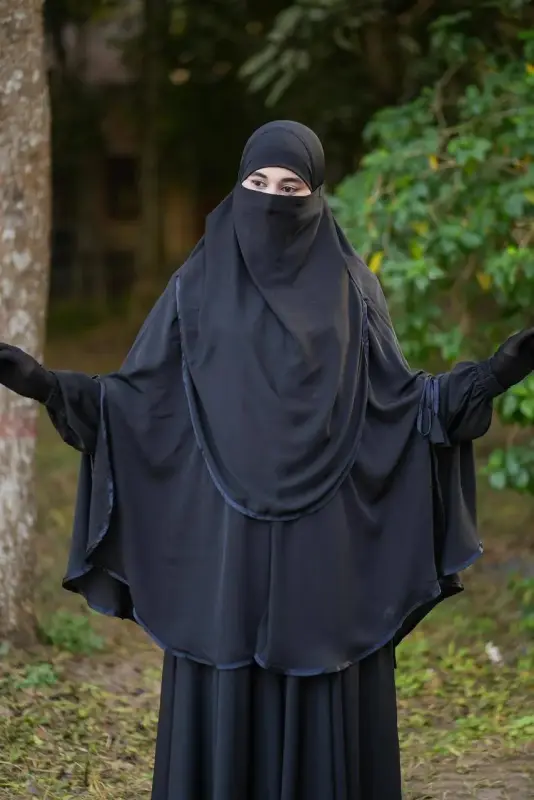 ইকরা পাইপিং হিজাব