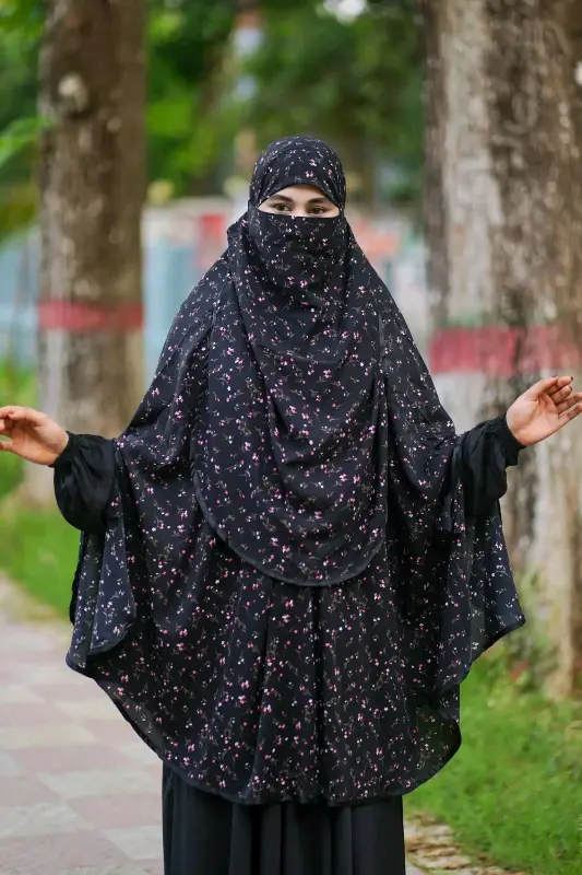 ইকরা পাইপিং হিজাব