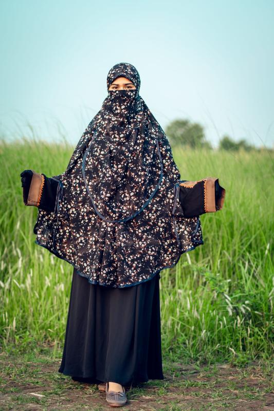 ইকরা পাইপিং হিজাব
