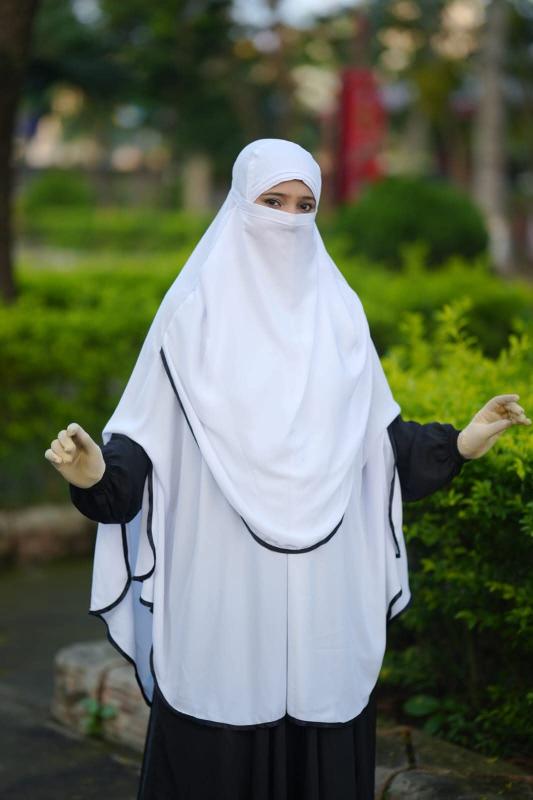 ইকরা পাইপিং হিজাব